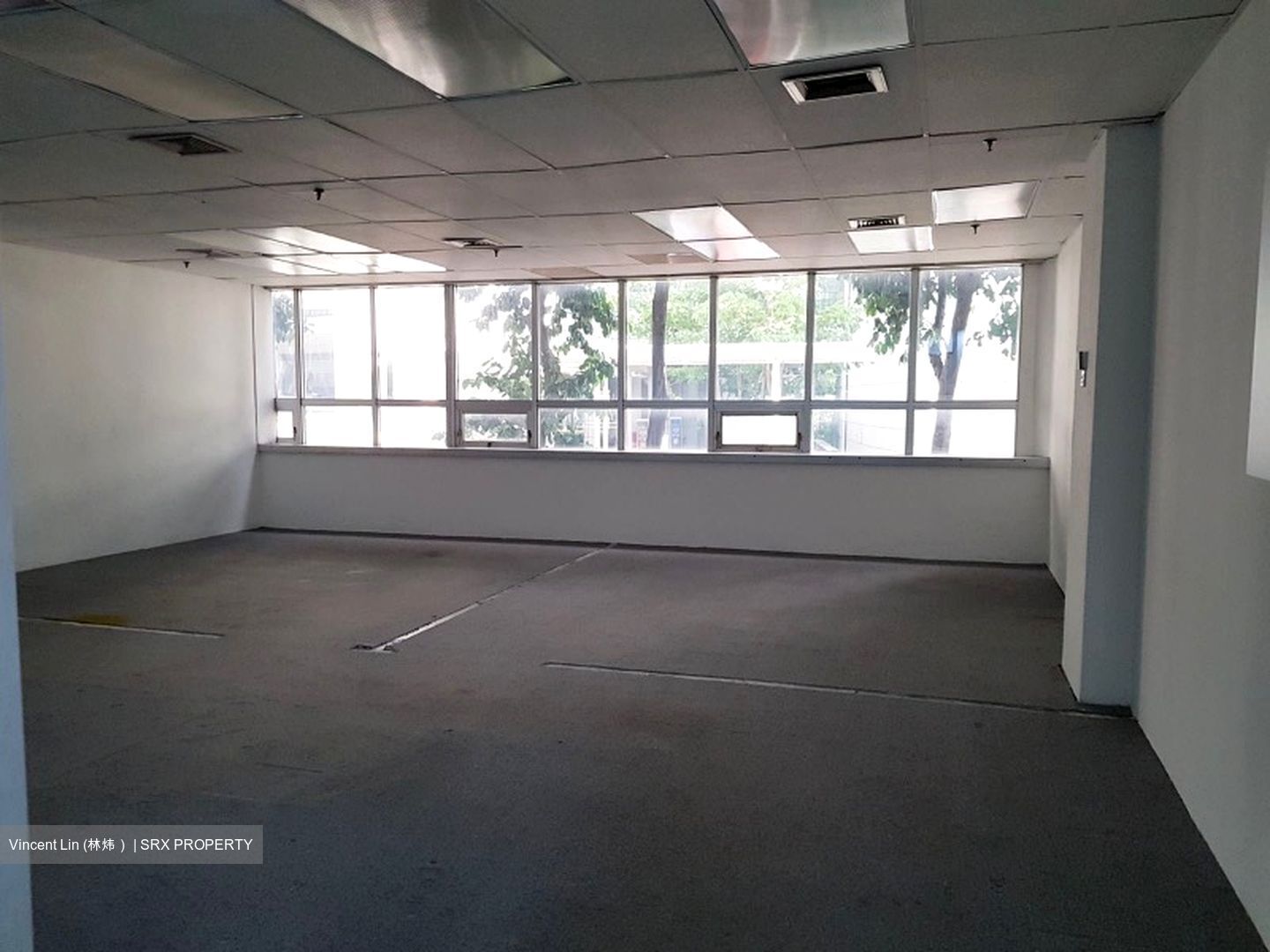 North Bridge Centre (D7), Office #629811531